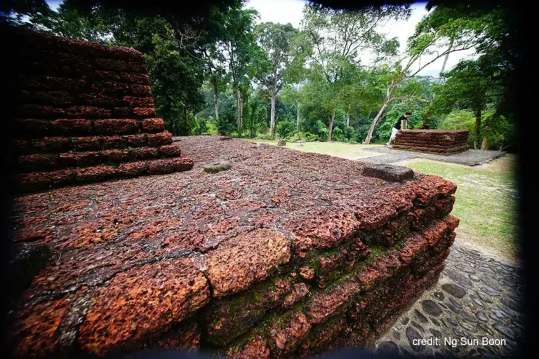 candi batu bahat2 768x512